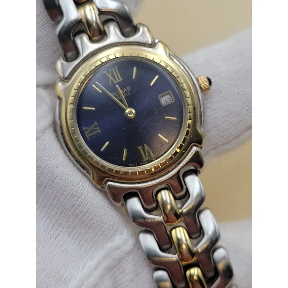 Vintage Pulsar Ladies Two-Tone Dress Watch - Blue Dial - V789-0240 NEW BATTERY